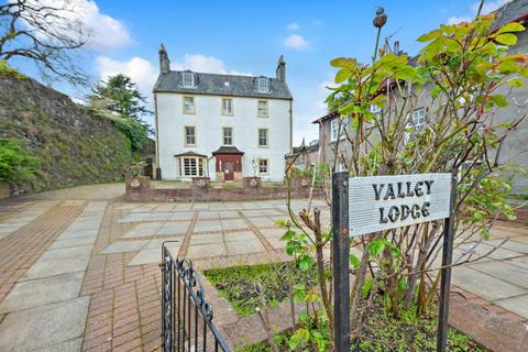 4 bedroom detached house for sale, Valley Lodge, Castle Wynd, Stirling, Stirlingshire, FK8 1EG