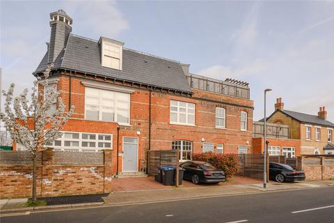Flat 6, 86 - 88 Richmond Road, Kingston Upon Thames, KT2 5EN
