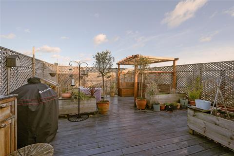 Flat 6, 86 - 88 Richmond Road, Kingston Upon Thames, KT2 5EN