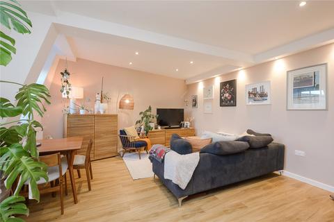 Flat 6, 86 - 88 Richmond Road, Kingston Upon Thames, KT2 5EN