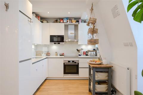Flat 6, 86 - 88 Richmond Road, Kingston Upon Thames, KT2 5EN