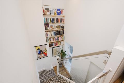 Flat 6, 86 - 88 Richmond Road, Kingston Upon Thames, KT2 5EN