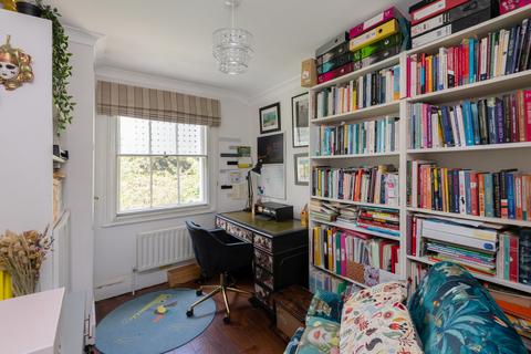 2 bedroom terraced house for sale, London SW11