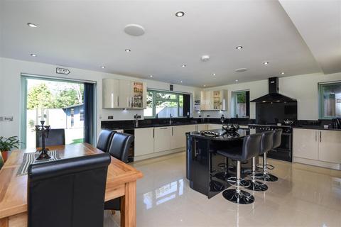 undefined, Abingdon Road, Standlake, Oxfordshire