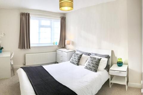 83 Connaught Road, Reading, RG30 2UE