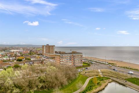 2 bedroom flat for sale, Brighton Road, Lancing, West Sussex, BN15