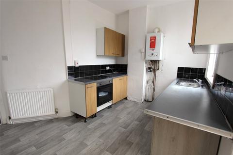 3 bedroom apartment to rent, West Road, Westcliff-on-Sea, Essex, SS0