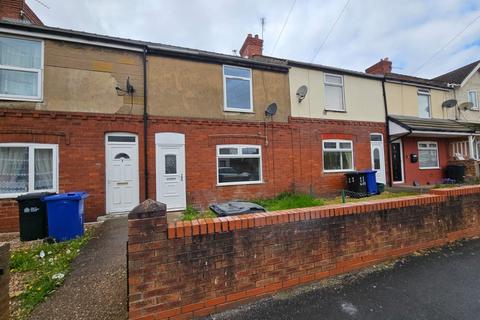 3 bedroom terraced house to rent, Avenue Road, Askern