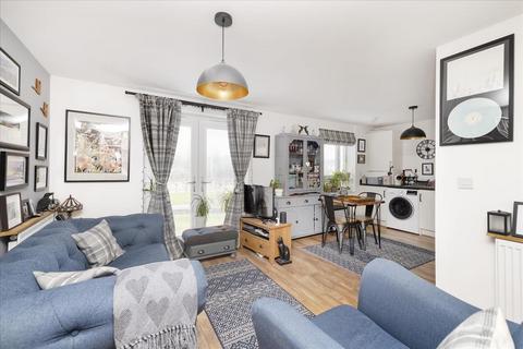 2 bedroom flat for sale, 3 Flat 2 Fells Way, Burdiehouse, Edinburgh, EH17