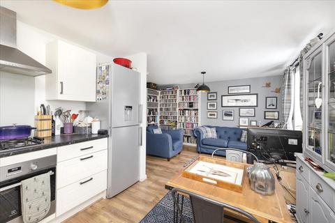 Flat 2, 3 Fells Way, Edinburgh, EH17 8TZ