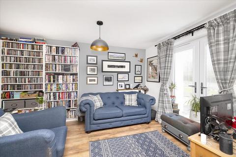 Flat 2, 3 Fells Way, Edinburgh, EH17 8TZ
