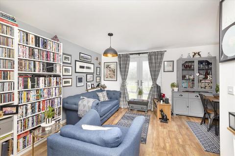 Flat 2, 3 Fells Way, Edinburgh, EH17 8TZ