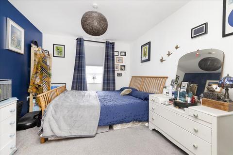 Flat 2, 3 Fells Way, Edinburgh, EH17 8TZ