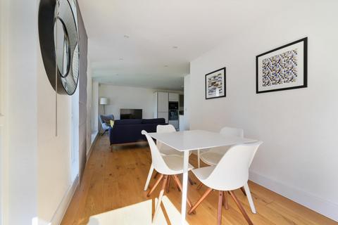 2 bedroom flat to rent, Tabard Street, London, SE1