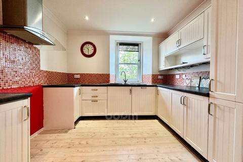 5 bedroom maisonette for sale, 26 New Street, Dalry