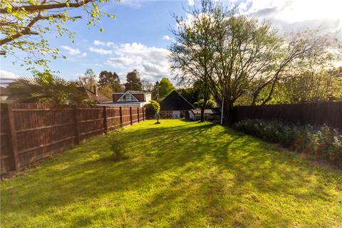 3 bedroom bungalow for sale, Dunstable Road, Studham, Dunstable, Bedfordshire