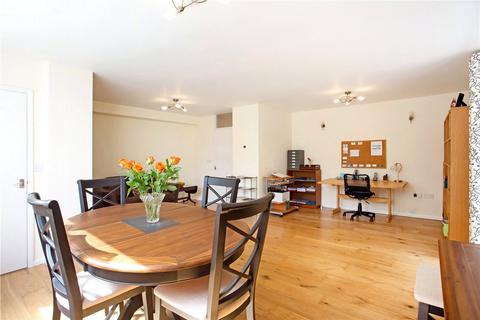 2 bedroom apartment for sale, Grosvenor Court, Rayners Road, Putney, London, SW15