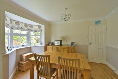 7 Beatrice Walk, Bexhill-on-sea, TN39 4EW