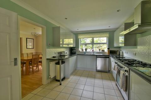 7 Beatrice Walk, Bexhill-on-sea, TN39 4EW
