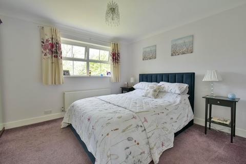 7 Beatrice Walk, Bexhill-on-sea, TN39 4EW