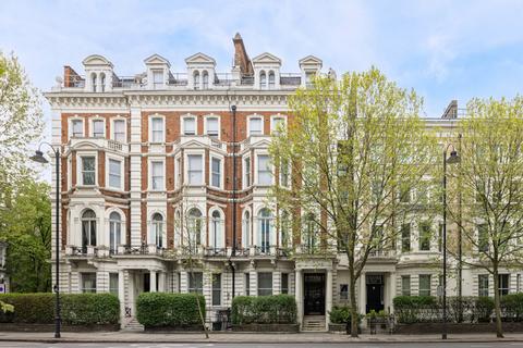3 bedroom apartment for sale, London SW5