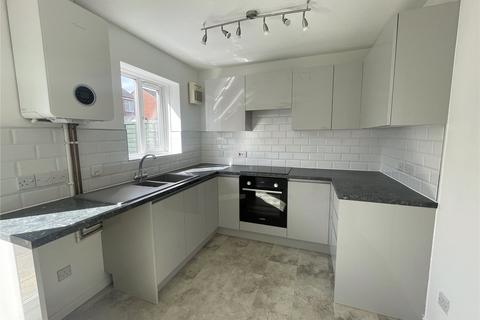3 bedroom mews to rent, Forest Glade, Cheslyn Hay, WS6