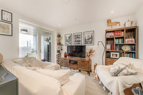 2 bedroom flat for sale, Thomas Road, Limehouse E14