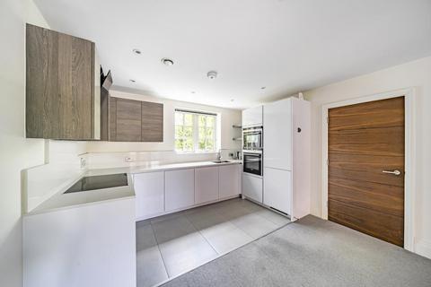 2 bedroom flat for sale, Ashridge Close,  Finchley,  N3