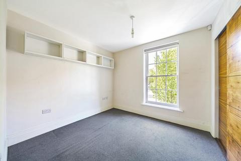 2 bedroom flat for sale, Ashridge Close,  Finchley,  N3