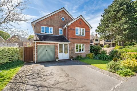 4 bedroom detached house for sale, Godfrey Pink Way, Bishops Waltham, Southampton, Hampshire, SO32