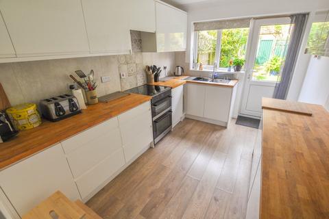 12 Stirrup Close, Wimborne, BH21 2UQ