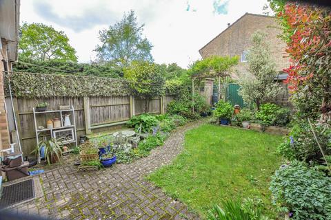 12 Stirrup Close, Wimborne, BH21 2UQ