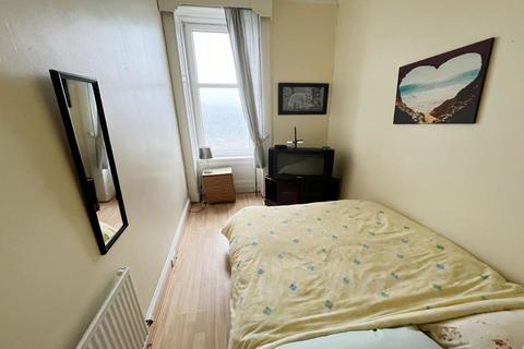 2 bedroom flat for sale, Argyle Street, Flat Top Left, Rothesay, Isle of Bute PA20