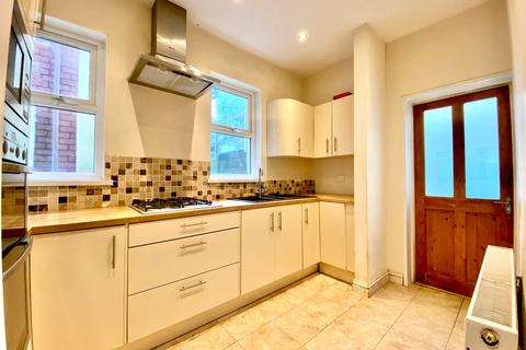 3 bedroom semi-detached house for sale, Brynglas Road, Newport NP20