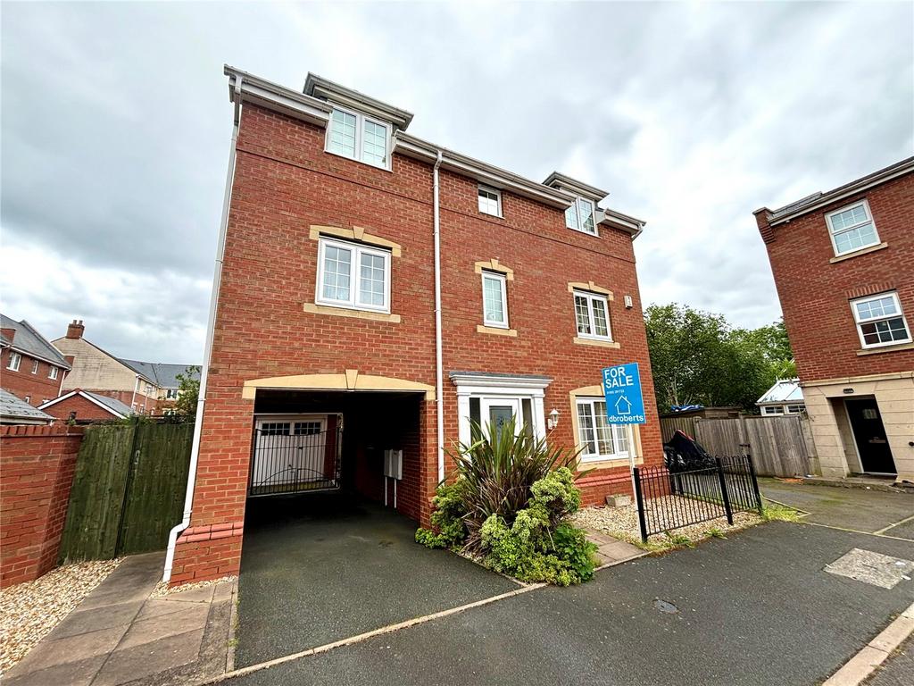 Highlander Drive, Donnington, Telford, Shropshire, TF2 4 bed detached