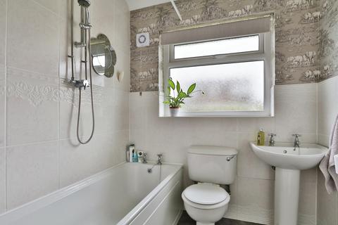 11 Manor Garth, Keyingham, Hull, HU12 9SQ