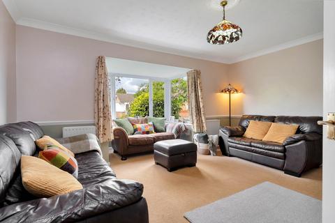 13 Haddon Close, Peterborough, PE2 8LS