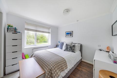 1 bedroom apartment for sale, Tilt View, Tilt Road, Cobham, Surrey, KT11