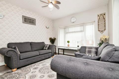 3 bedroom end of terrace house for sale, St Johns Road, Dudley DY2