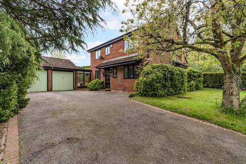 4 bedroom detached house for sale, Berkeswell Close, Church Hill North, Redditch, Worcestershire, B98