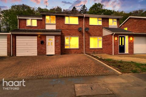 5 bedroom semi-detached house for sale, Woodlands Drive, Thetford
