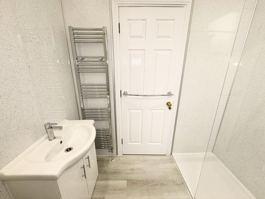 Shower-room 3