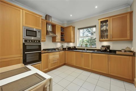2 bedroom apartment for sale, Oatlands Chase, Weybridge, Surrey, KT13