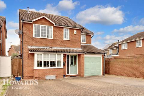 2 Coverdale, Carlton Colville, Lowestoft, NR33 8TD