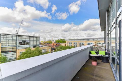 Apartment 44, 1 Goat Wharf, Brentford, TW8 0AS