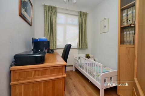 28 Priory Avenue, Cheam, Sutton, SM3 8LX