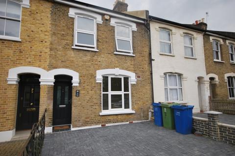 5 bedroom terraced house to rent, Friern Road Dulwich SE22