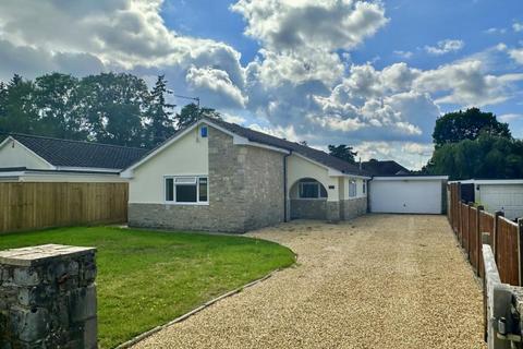 3 bedroom bungalow for sale, Struan Drive, Ashley Heath, BH24 2HD