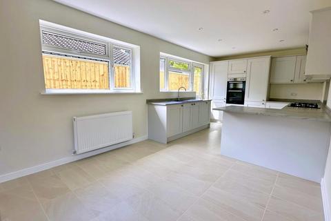 3 bedroom bungalow for sale, Struan Drive, Ashley Heath, BH24 2HD