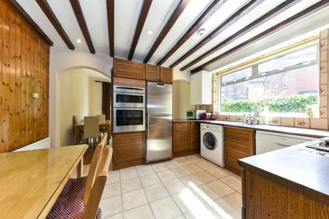 4 bedroom house to rent, Cedar Road, London NW2